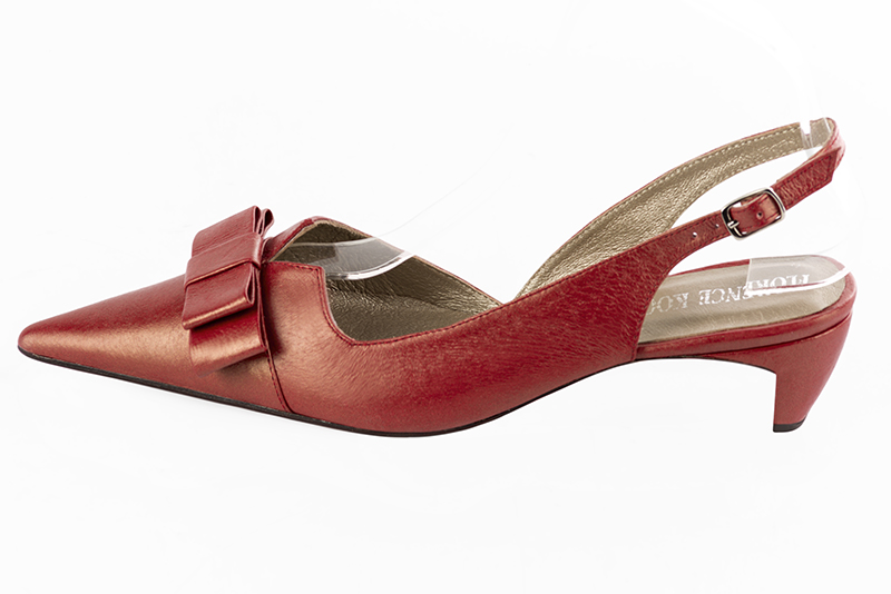 Chaussure femme à brides rouge carmin | | Bout pointu. Petit talon